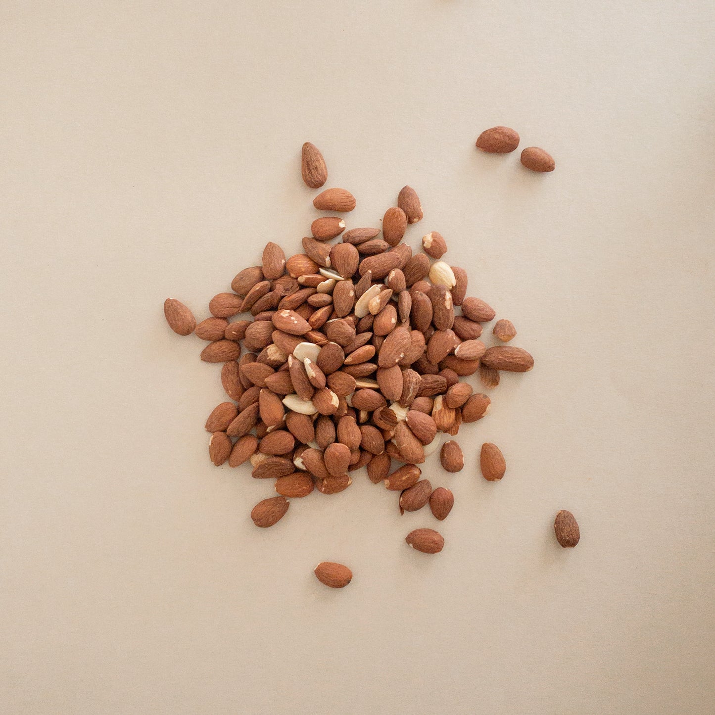 Amandes complètes grillées
